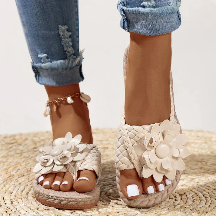 Audrey - Trendiger geflochtener Boho-Slipper