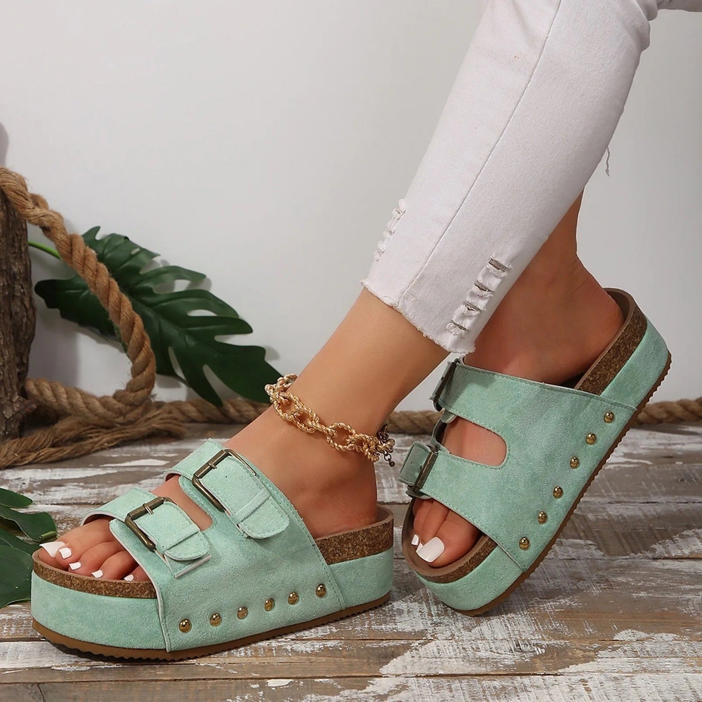 Leona - Sandalen mit doppeltem Riemen und Schnalle